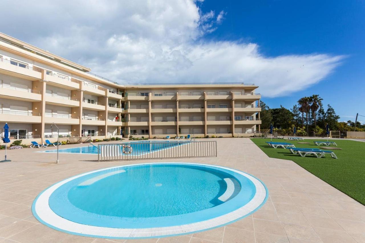 Front Beach Apartment - Quinta Da Barracuda Albufeira Exterior photo